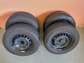 4 ruote complete con Gomme Continental