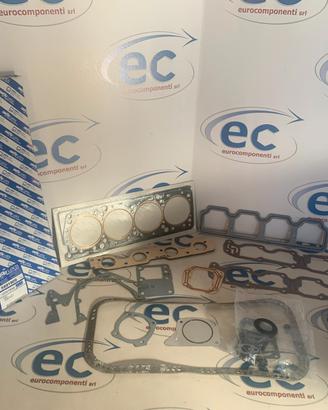 5891909 KIT GUARNIZIONI MOTORE FIAT CROMA/TIPO, LA