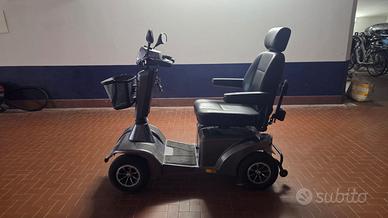 Scooter elettrico Sterling S700