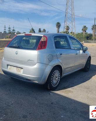 FIAT GRANDE PUNTO 199 1.3 D MULTIJET Ricambi