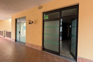 Locale commerciale 100 mq