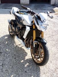 Yamaha fz8 2010