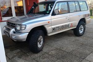 Mitsubishi Pajero target 