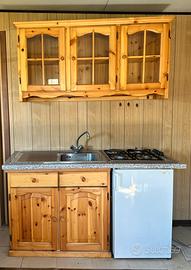 Cucina tavolo e panchina angolare mobile tv legno