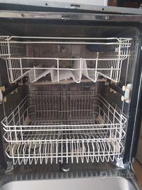 Lavastoviglie ariston