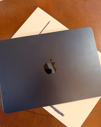 Macbook air m2 da 13,6”