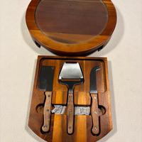 Tagliere per formaggi con set di coltelli nuovo