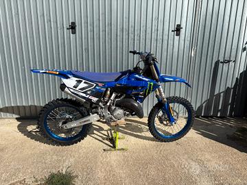 Yamaha YZ 125