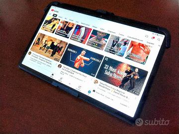 Tablet Honor pad X9 + custodia Tucano