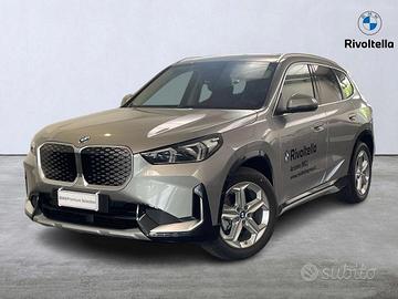 BMW iX1 edrive 20 X-Line