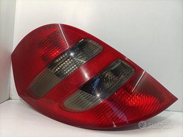 STOP FANALE POSTERIORE SINISTRO MERCEDES Classe A