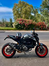 Ducati Monster 937 plus 9.000 km 2022 in Garanzia
