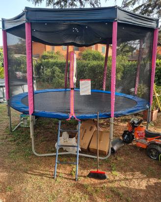 trampolino elastico -saltarello -tappeto elastico