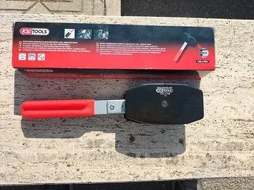 Utensile a cricco per ripristino pistoncini freni