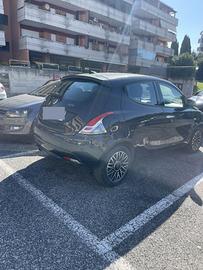 Lancia Ypsilon Hybrid