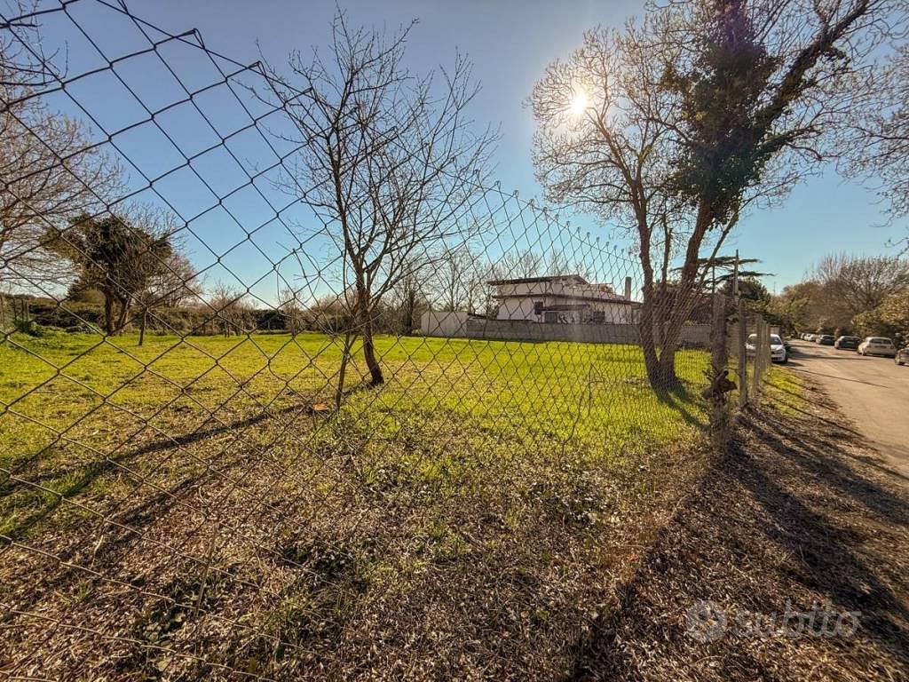 Terreno di 1000 m² a Roma - Altro