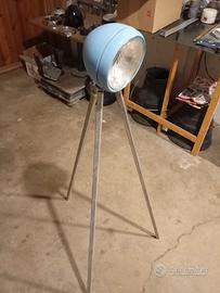 lampada da Terra con fanale anni 50