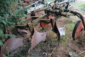 Aratro trivomere TRATTABILE