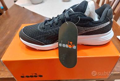 Scarpe ginnastica Diadora nuove