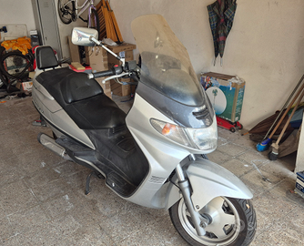 Suzuki burgman 250