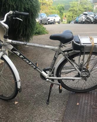 Bicicletta elettrica marca ATALA da passeggio