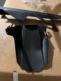 S1000RR 2019-2024 Parafango posteriore+paracatena