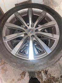 Cerchi in lega con pneumatici invernali 245/45/18