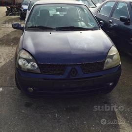 Renault clio 2003 ricambi disponibili