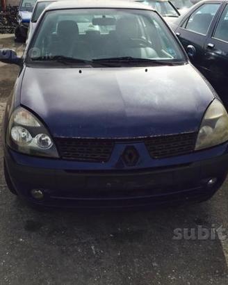 Renault clio 2003 ricambi disponibili
