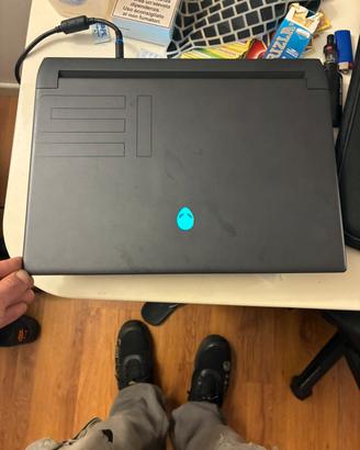 Laptop alienware