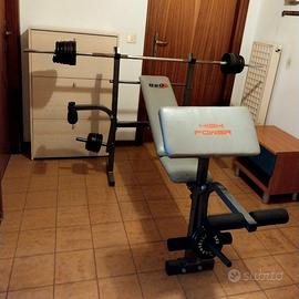 Panca multipla per allenamento.