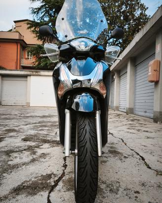 Honda SH125  nero con parabrezza e bauletto 