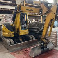 Mini escavatore PC 50 giro sagoma con deporte'