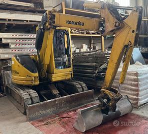 Mini escavatore PC 50 giro sagoma con deporte'