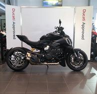Ducati Diavel V4