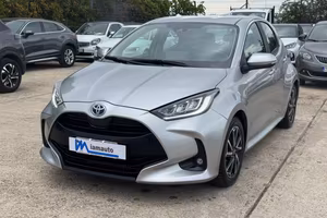 TOYOTA Yaris Hybrid 1.5cc 92cv(116) CAMERA POST.
