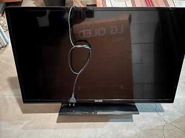 TV 32” Dikom