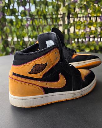 Air Jordan 1 Mid Vivid Orange (Taglia 40) - Usate