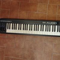 Pianola M-AUDIO keystation 61