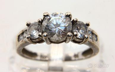 Splendido anello Vintage argento pietre CZ