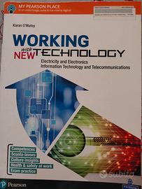 libro inglese Working with new technology