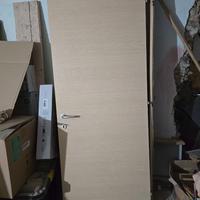 2 Porte da interno in legno chiaro sx e dx 80x210