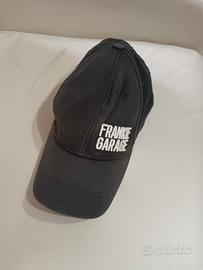 Cappello nero con visiera Frankie Garage