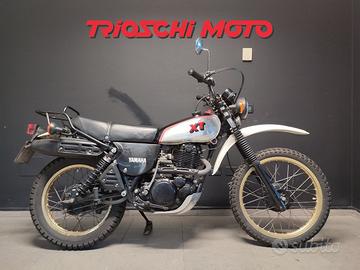 Yamaha XT 400 - 1982