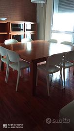 Tavolo  quadrato in legno massello