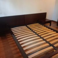 Letto matrimoniale wengè con comodini