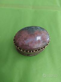 Scatola argentone indiano con pietra