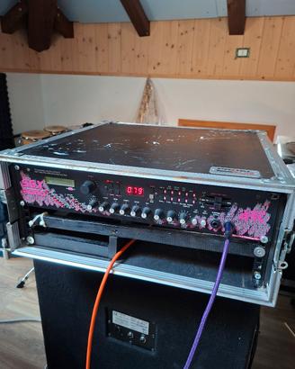 SGX 2000 PREAMPLIFICATORE CON PEDALIERA  X15