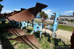 Aratro trivomere Annovi