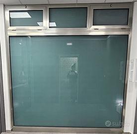 Infisso alluminio per vetrina